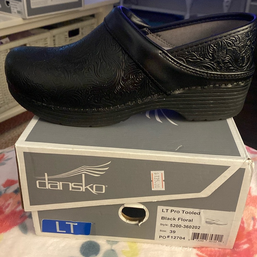 DANSKO CLOGS-New In Box LT PRO TOOLED BLACK FLORAL Size 39